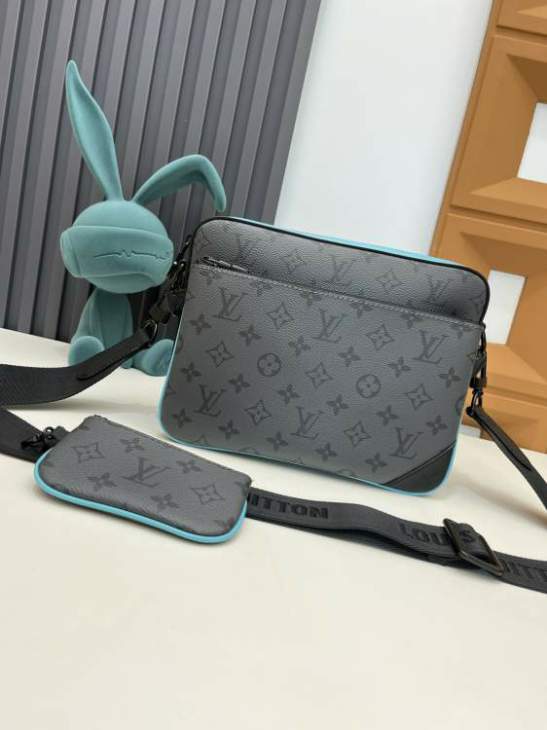 Picture of Louis Vuitton Mens Bags _SKUfw168023520fw